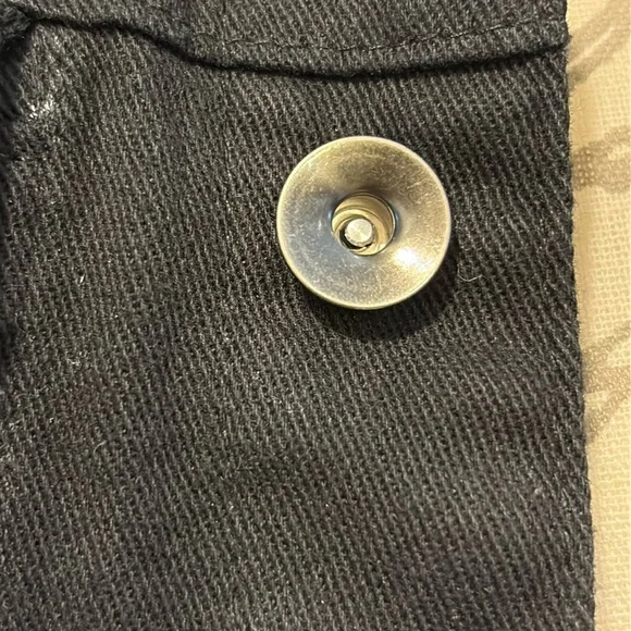 🦋Htrailz Classic soft denim with satin butterfly & floral back boutique jacket - Picture 5 of 13